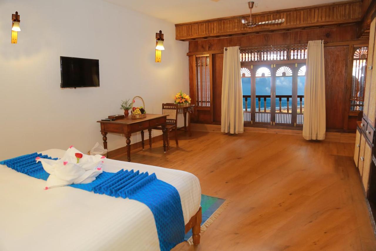 Ayursoma Ayurveda Royal Retreat Hotel Kovalam Exterior foto